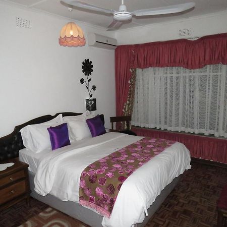 Parrot Lodge Bulawayo Ngoại thất bức ảnh