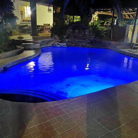 Parrot Lodge Bulawayo Ngoại thất bức ảnh