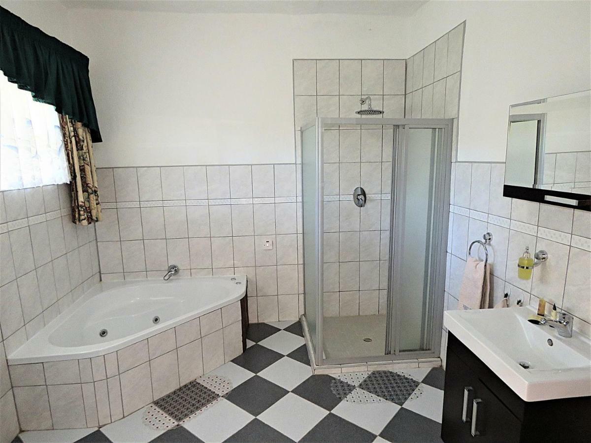 Parrot Lodge Bulawayo Ngoại thất bức ảnh