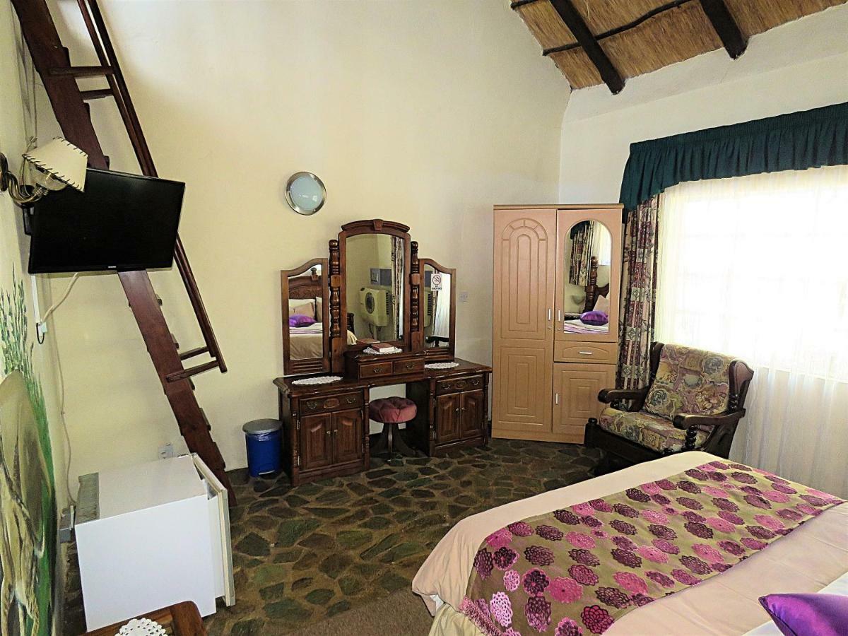 Parrot Lodge Bulawayo Ngoại thất bức ảnh