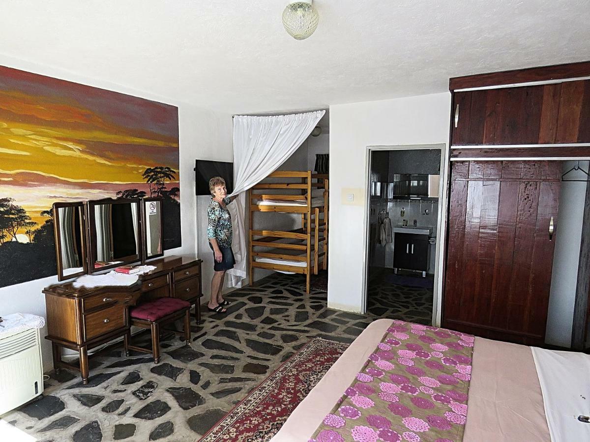 Parrot Lodge Bulawayo Ngoại thất bức ảnh